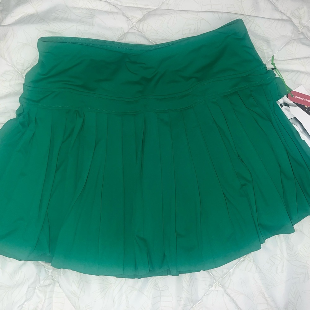 NWT Kyodan women's Vibrant Green pickleball tennis skirt size Medium - Picture 2 of 5